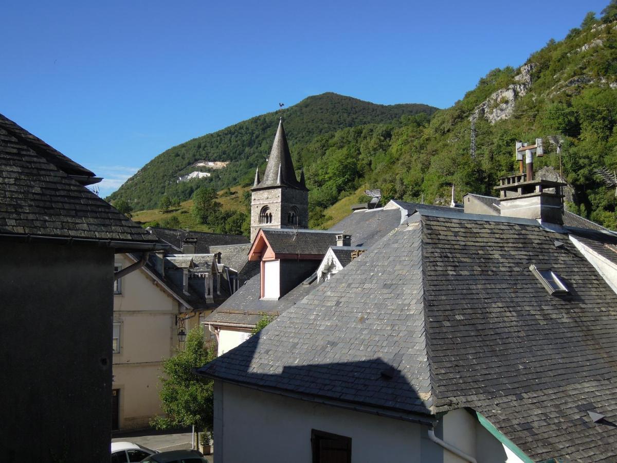 PAS à PAS CHAMBRE D'HOTES Sarrancolin Exterior foto