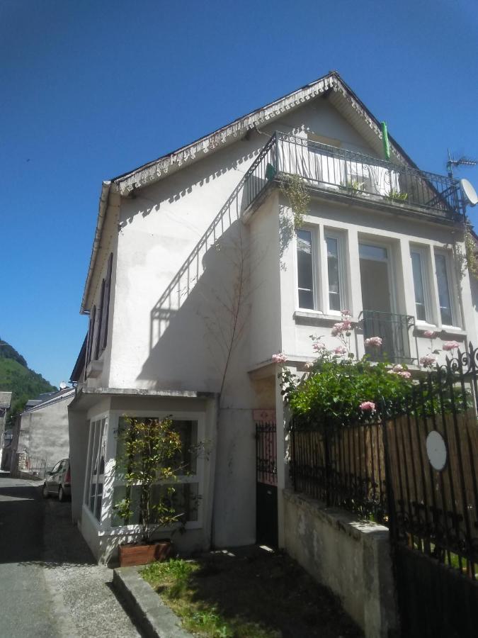 PAS à PAS CHAMBRE D'HOTES Sarrancolin Exterior foto